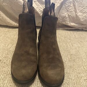 Blundstone 1677 Elastic sided heeled boot